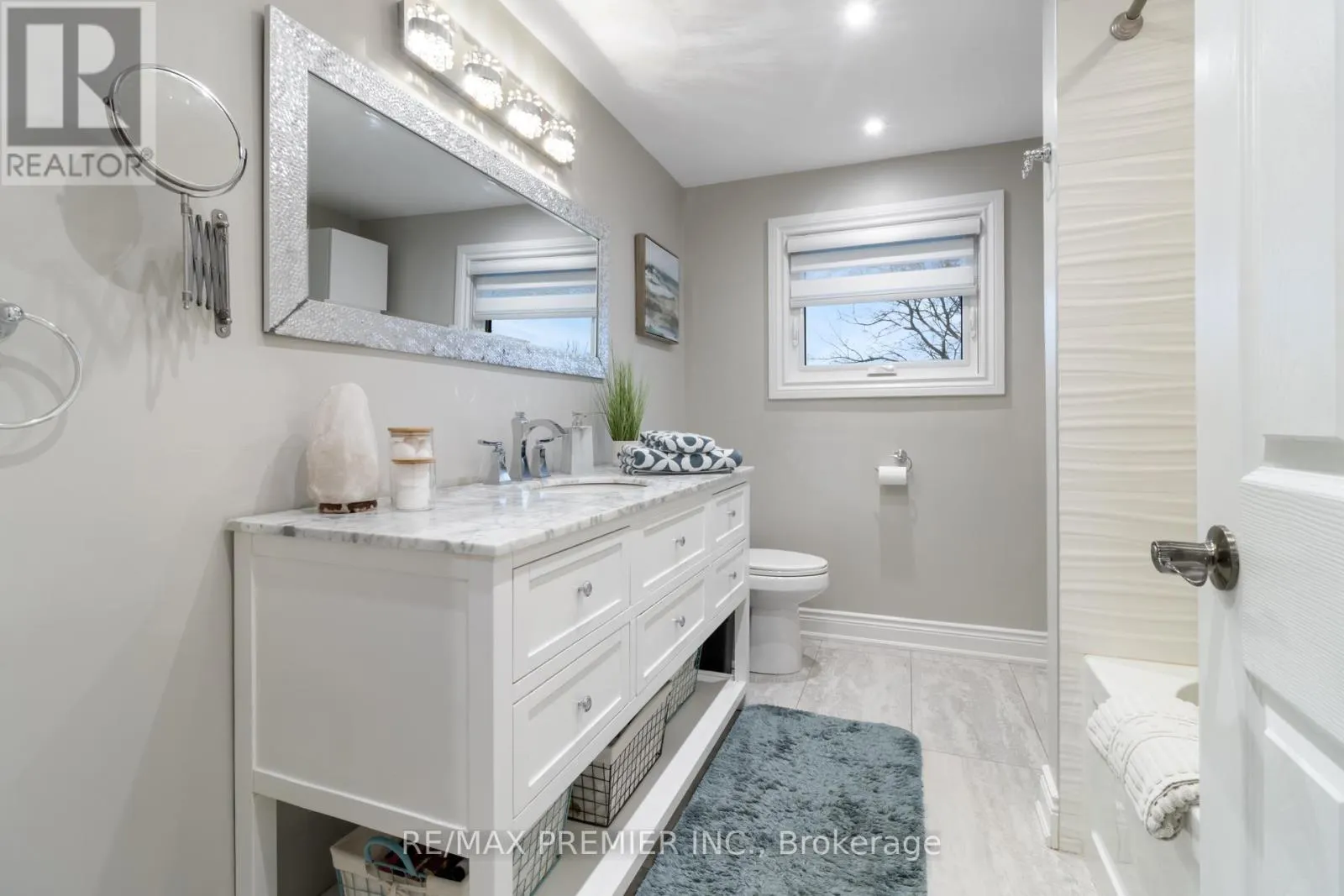 60 NOBLEVIEW DRIVE