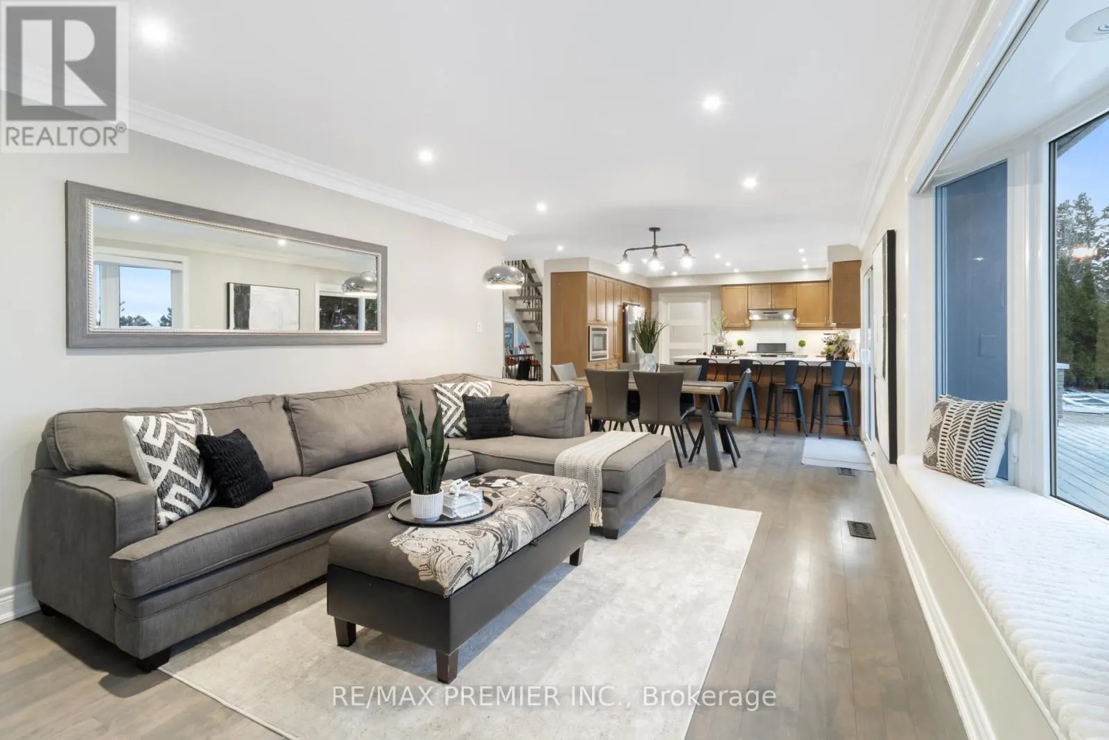 60 NOBLEVIEW DRIVE