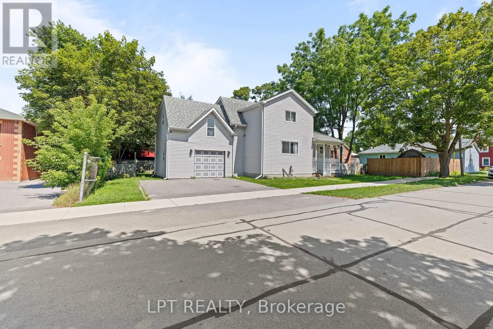 77 MUNRO ST WEST STREET W