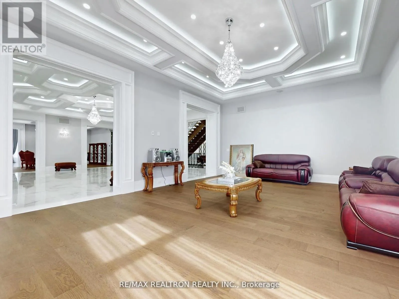 14358 BATHURST STREET