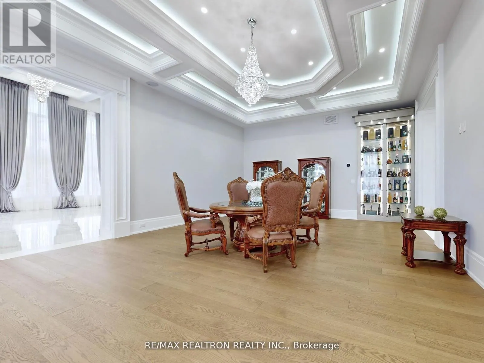 14358 BATHURST STREET