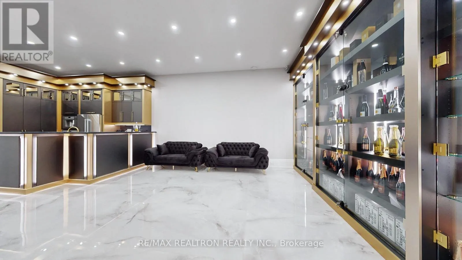 14358 BATHURST STREET