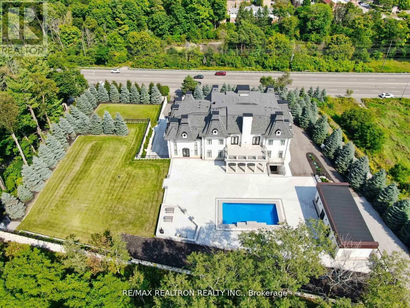 14358 BATHURST STREET