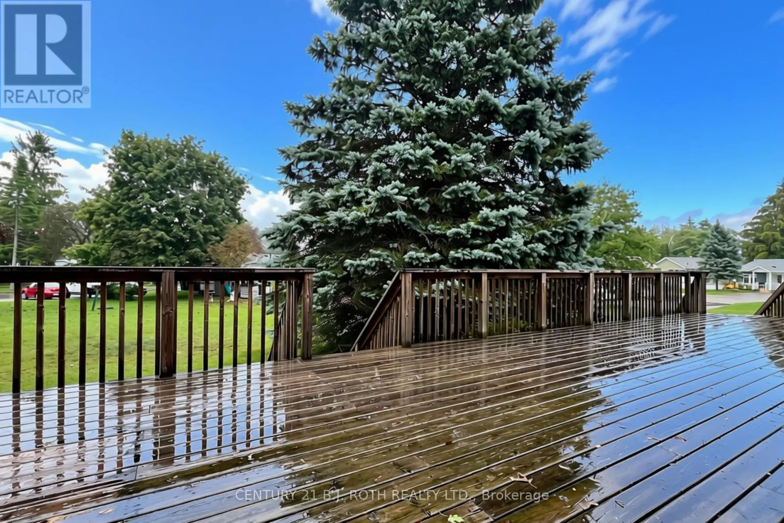 6 WALNUT COURT