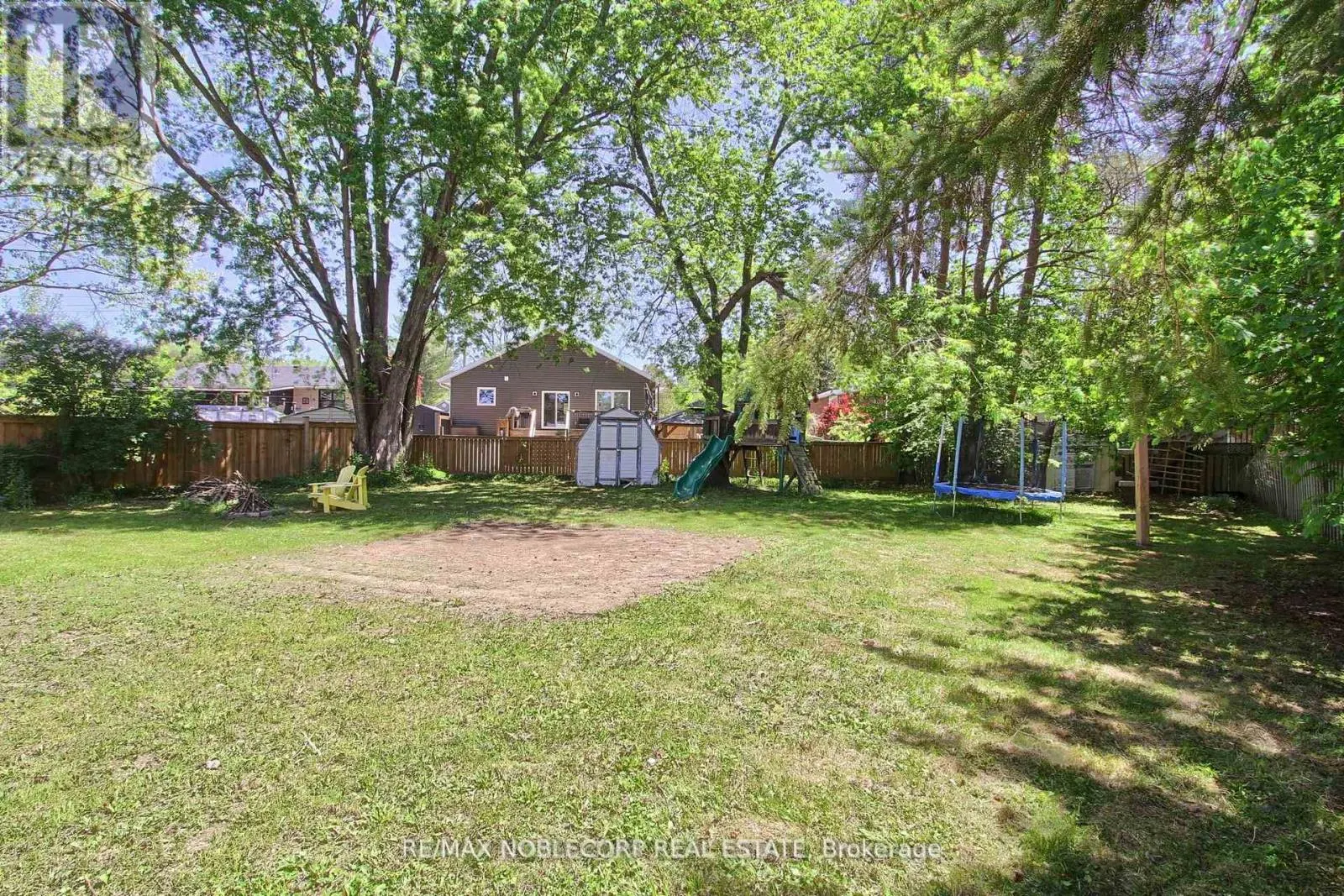 17 LARKDALE CRESCENT