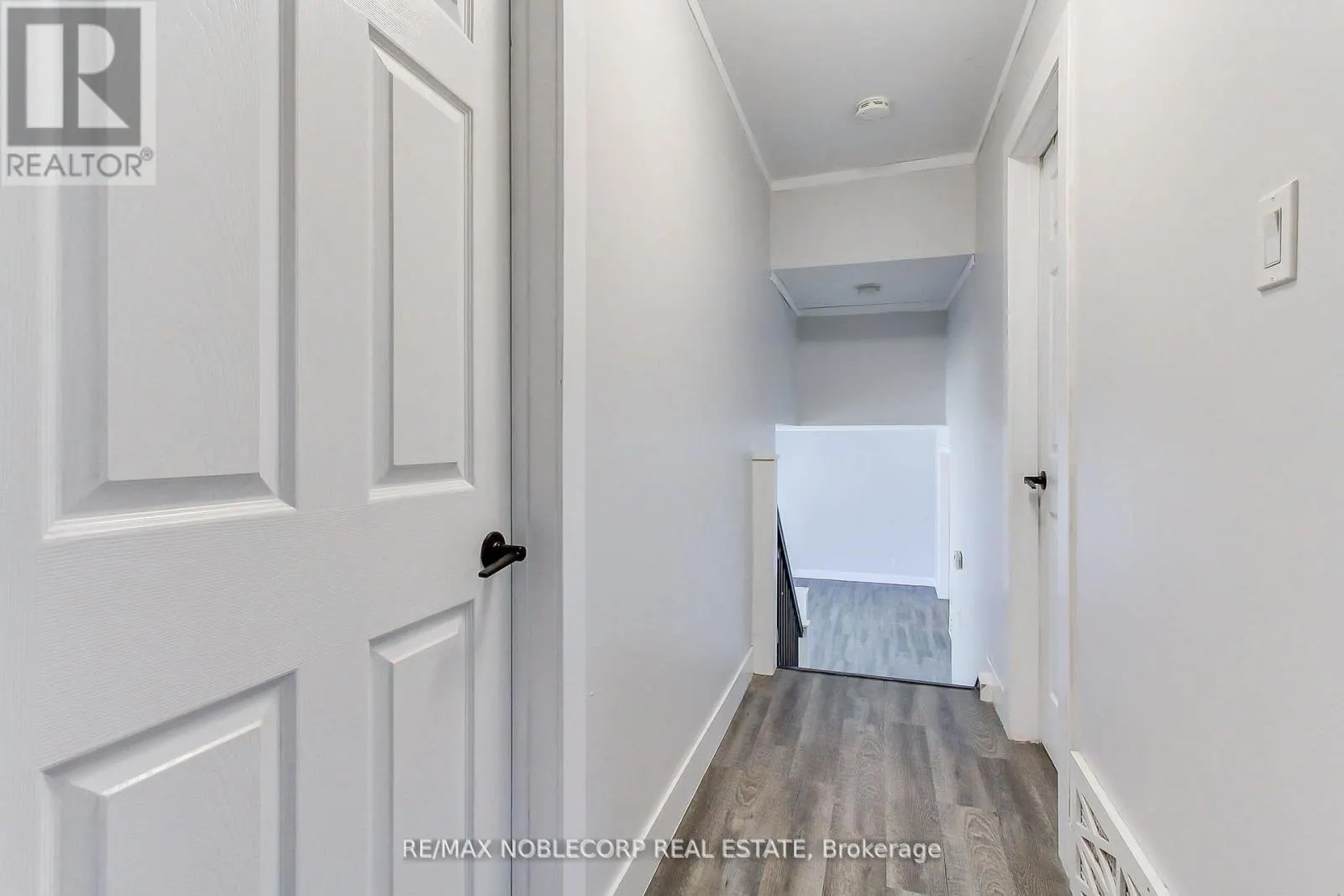 17 LARKDALE CRESCENT