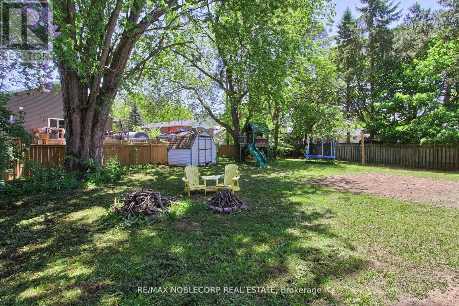 17 LARKDALE CRESCENT