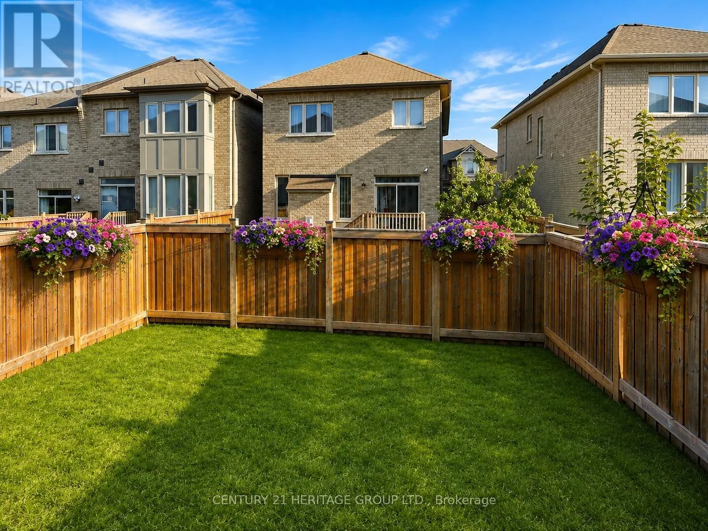 100 MONDIAL CRESCENT E