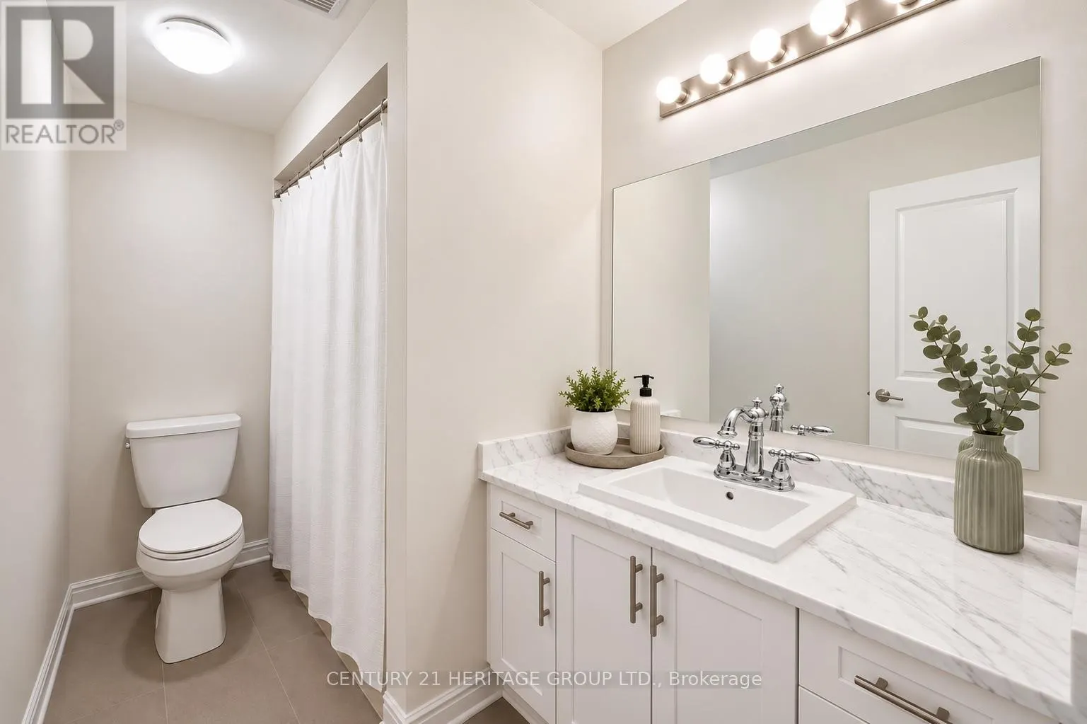 100 MONDIAL CRESCENT E
