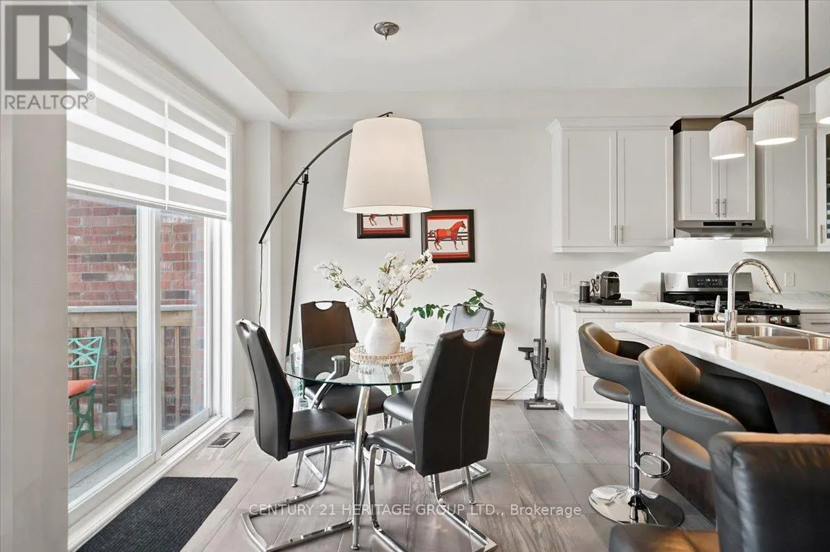 100 MONDIAL CRESCENT E
