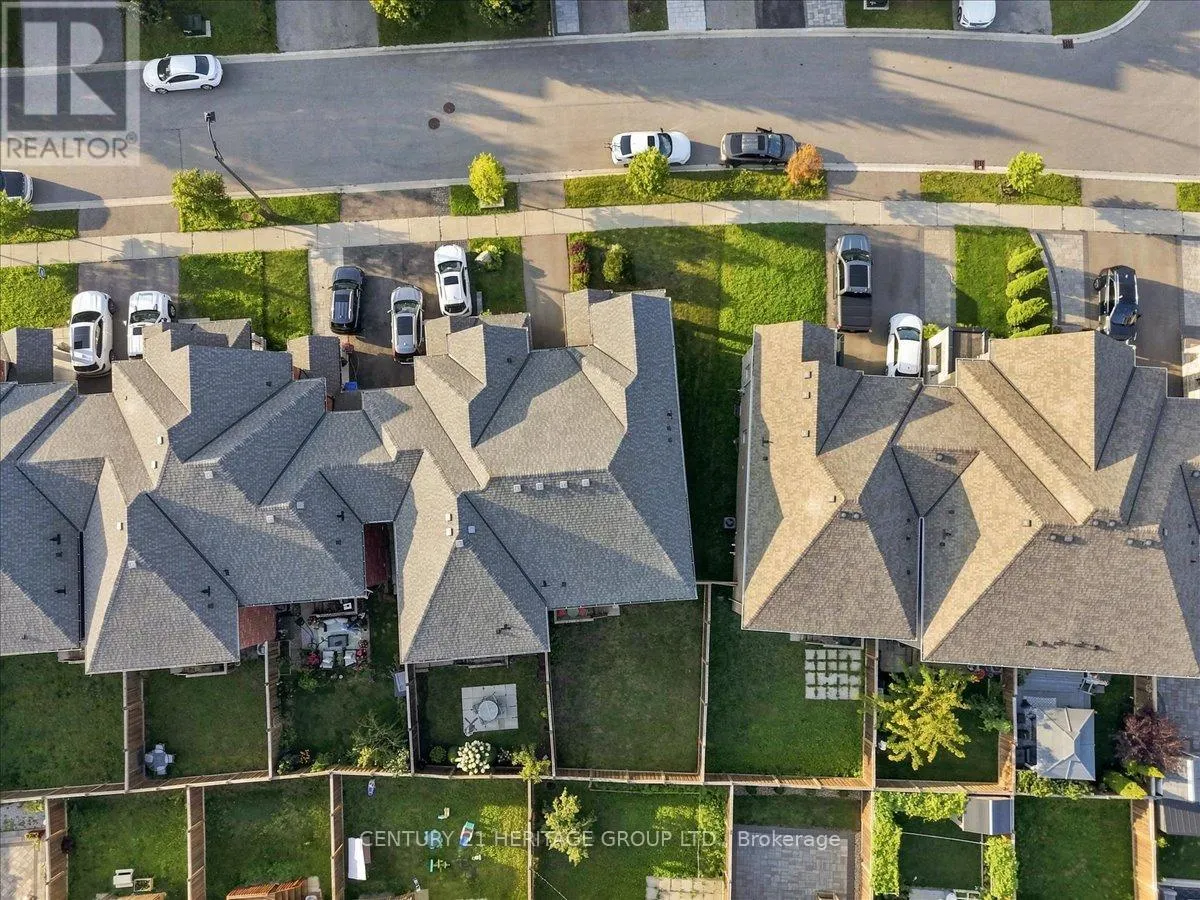 100 MONDIAL CRESCENT E