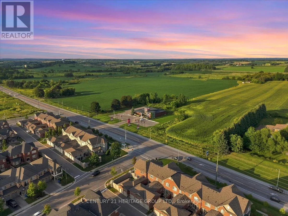100 MONDIAL CRESCENT E
