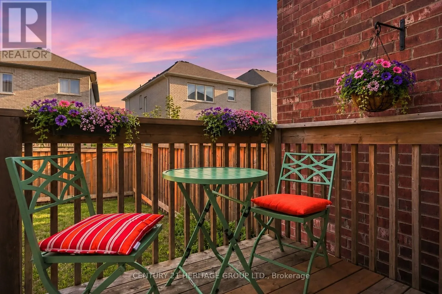 100 MONDIAL CRESCENT E