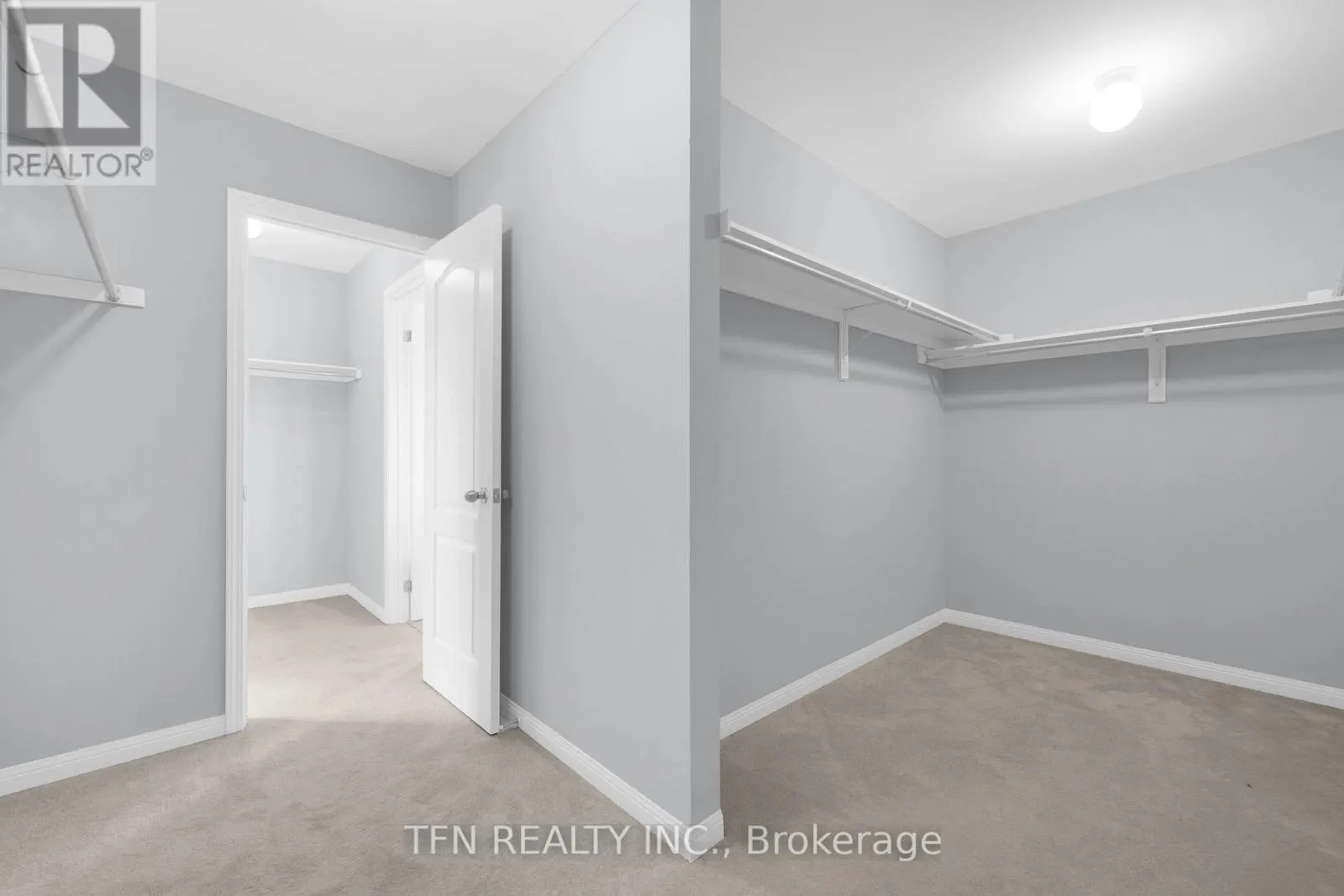 24 DON HADDEN CRESCENT
