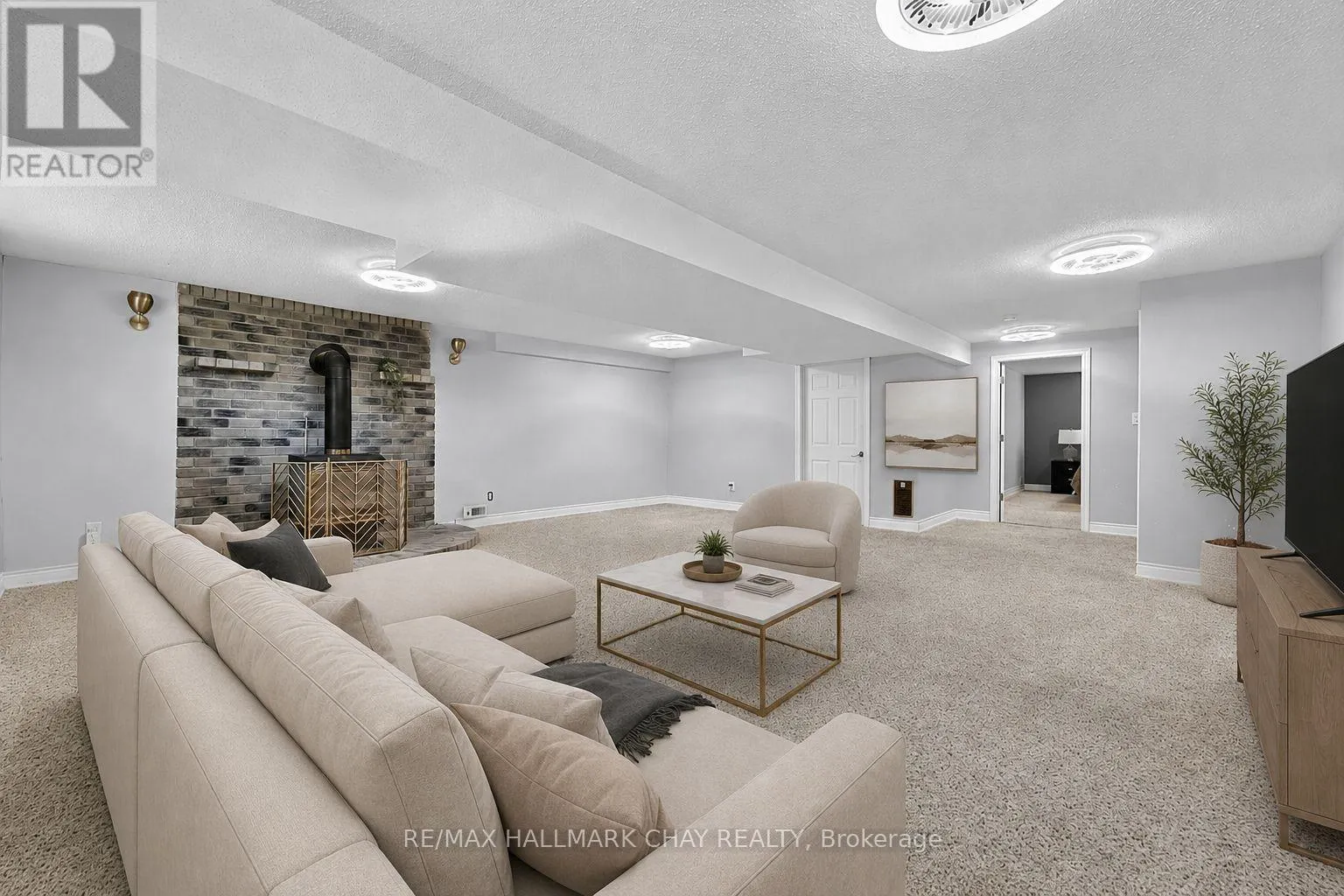 631 LOCKHART ROAD