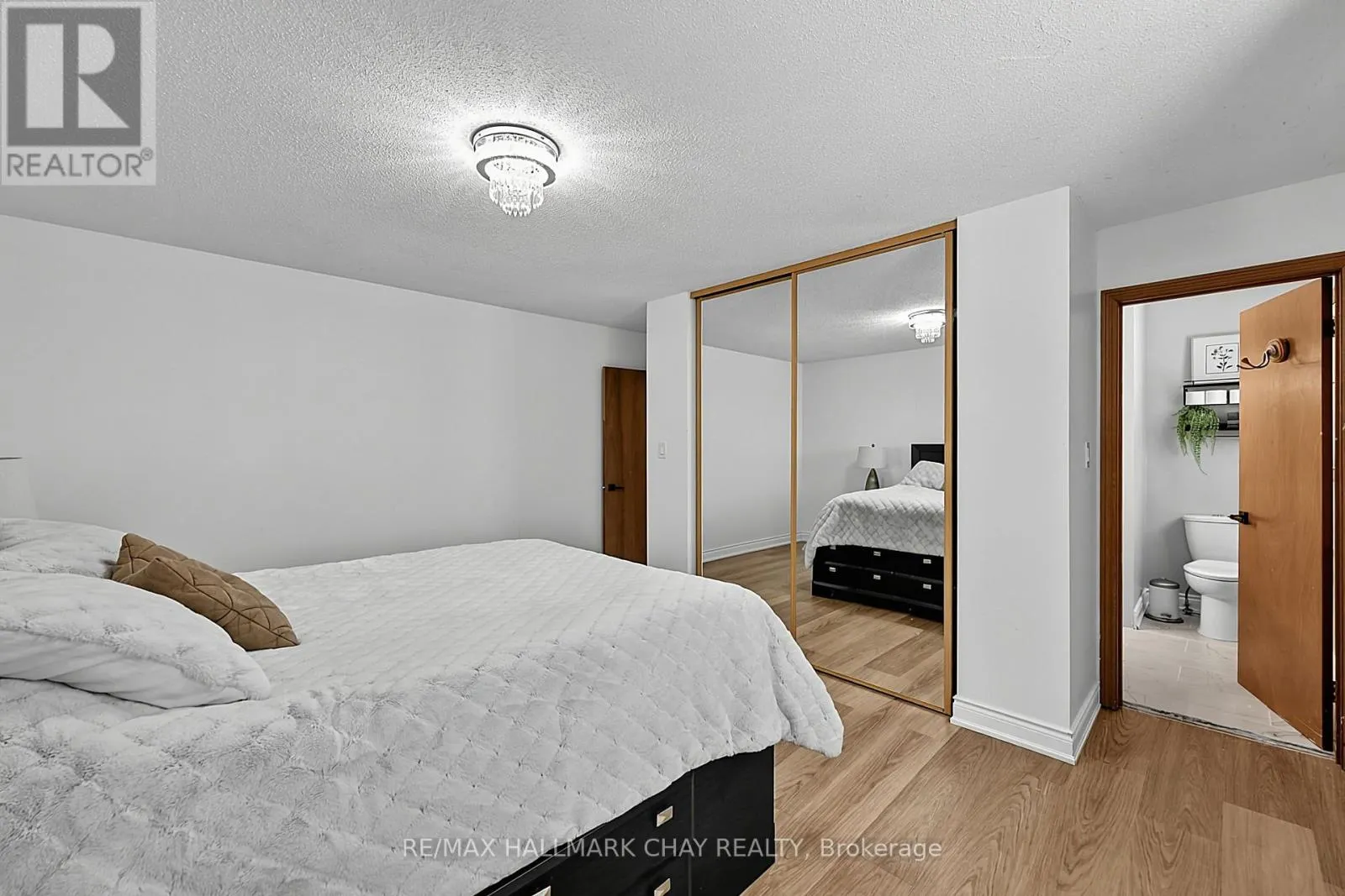 631 LOCKHART ROAD