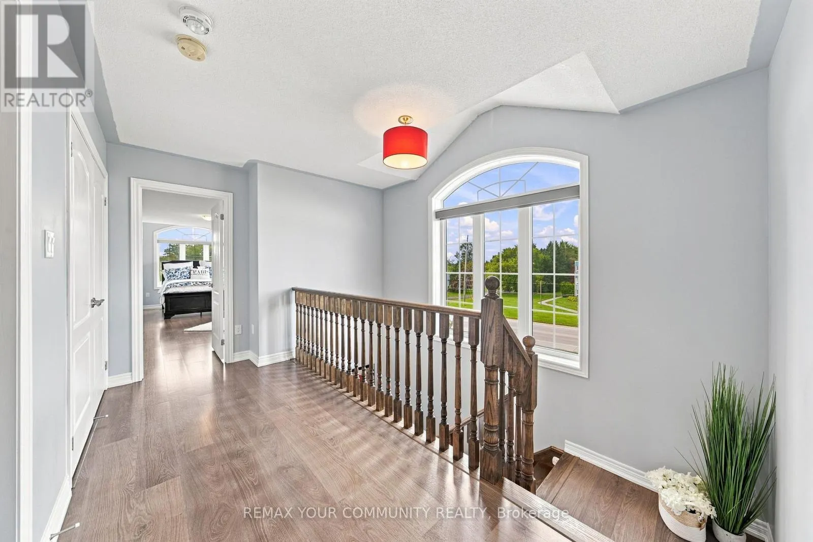 4 GREENWOOD DRIVE
