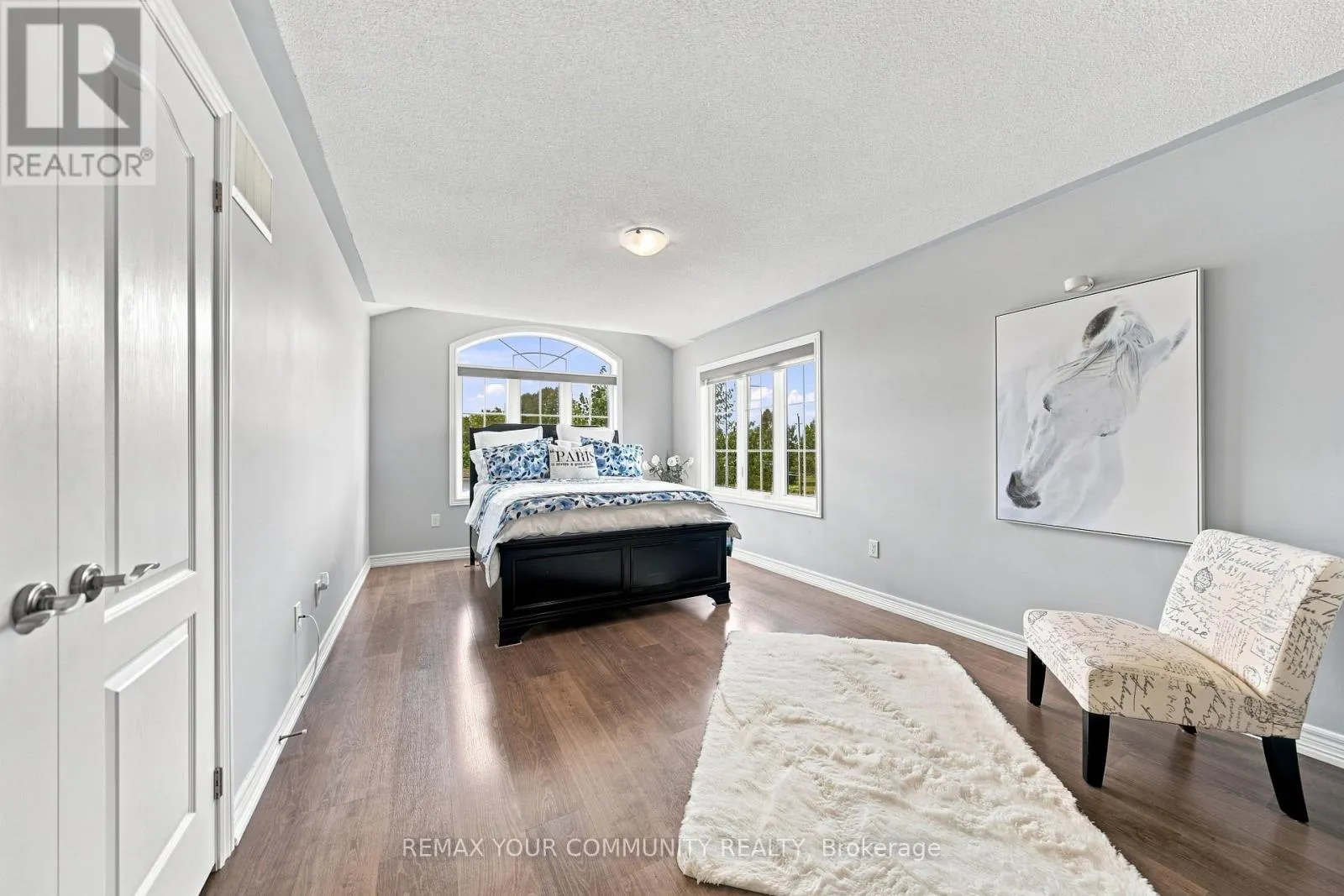 4 GREENWOOD DRIVE