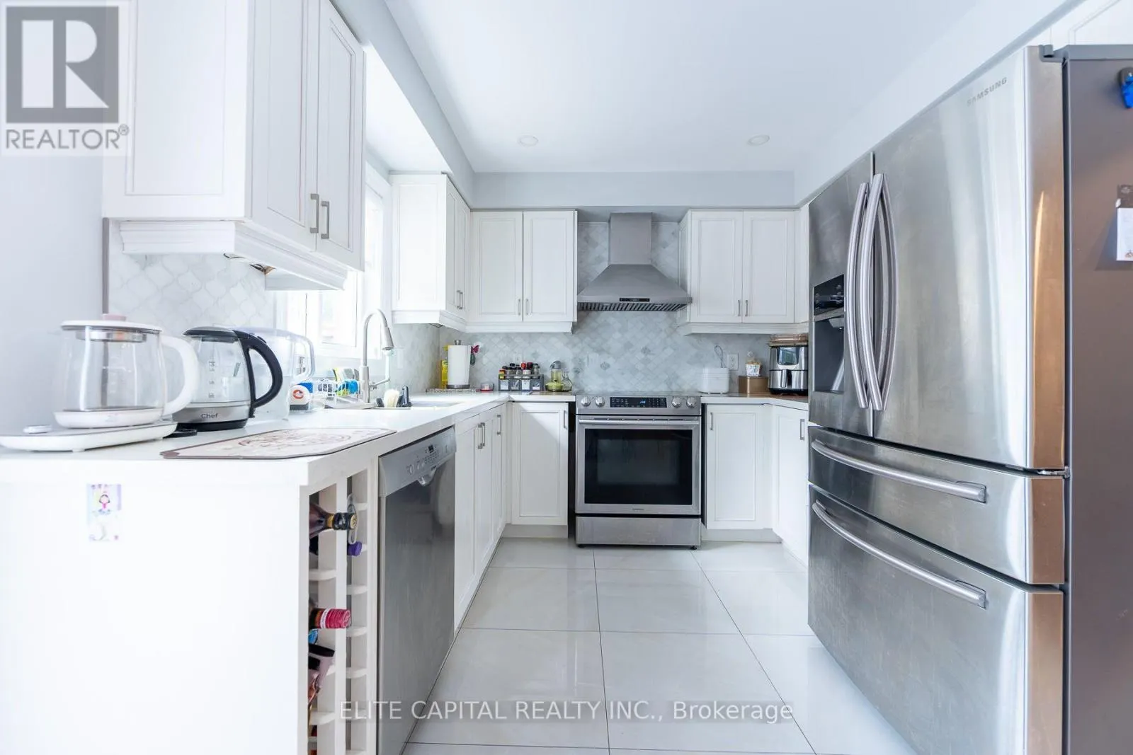 405 KING STREET E
