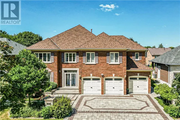 112 STRATHEARN AVENUE