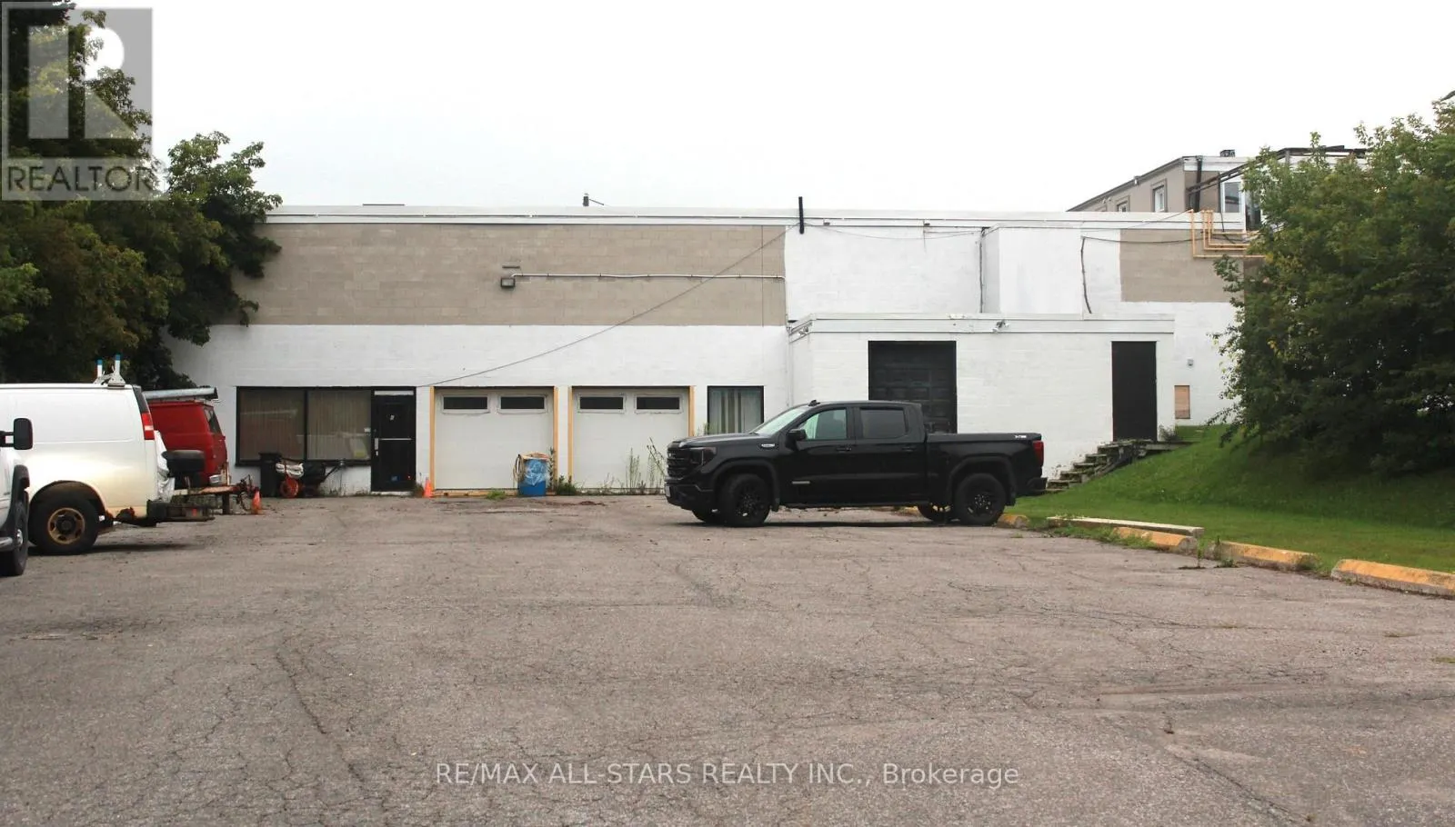 183 SIMCOE AVENUE
