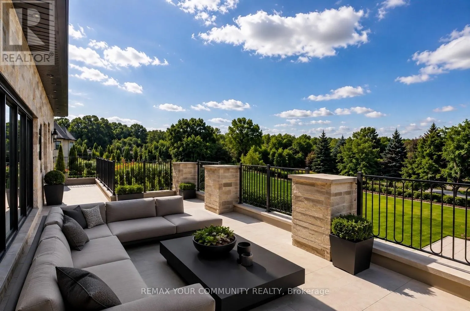 15 EDEN VALE DRIVE
