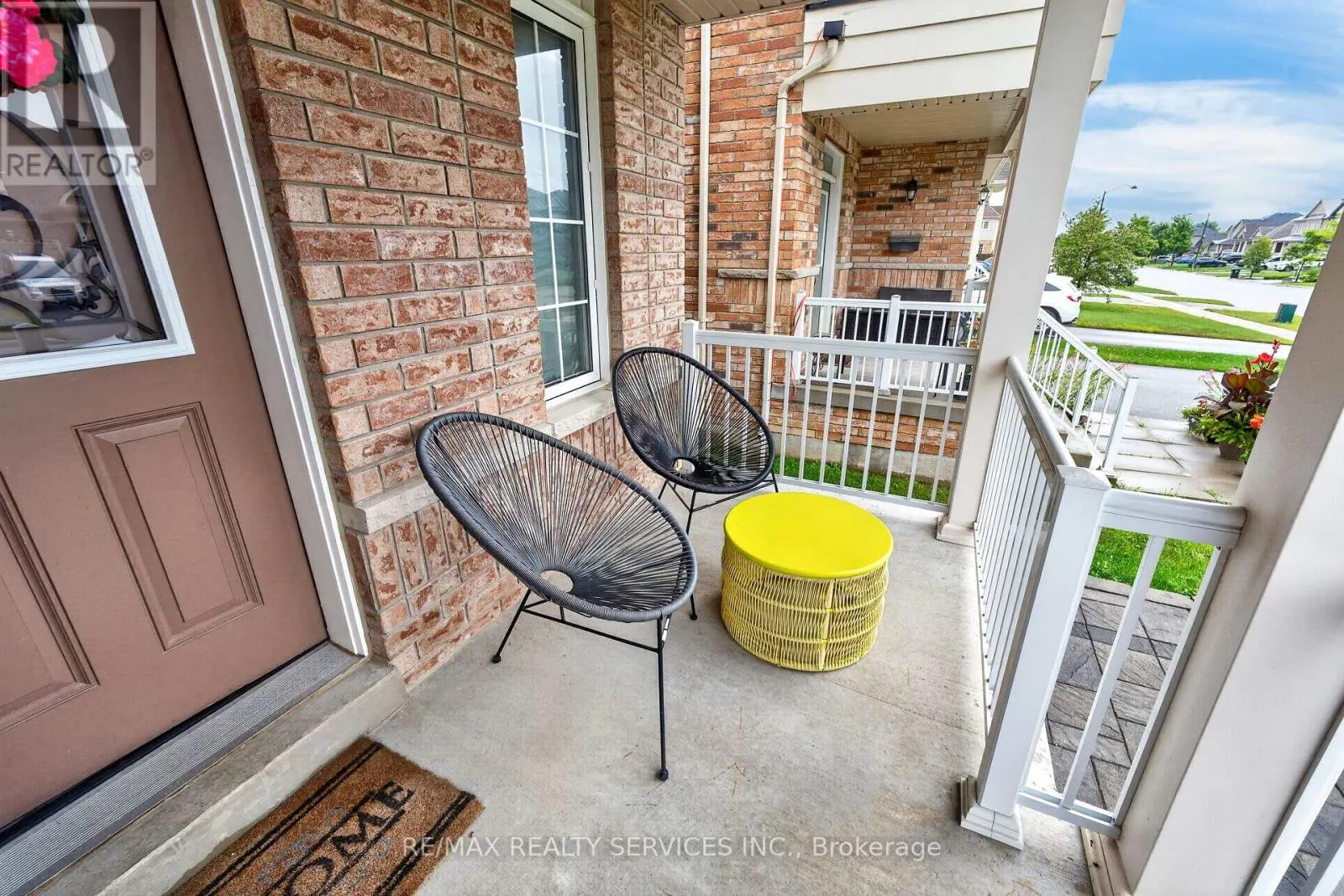 484 GREENWOOD DRIVE