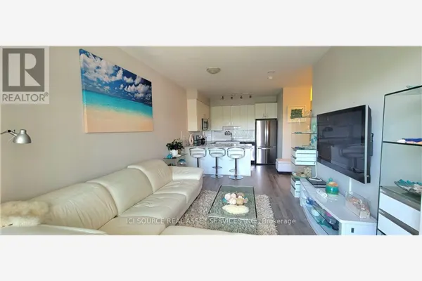 301 - 11611 YONGE STREET