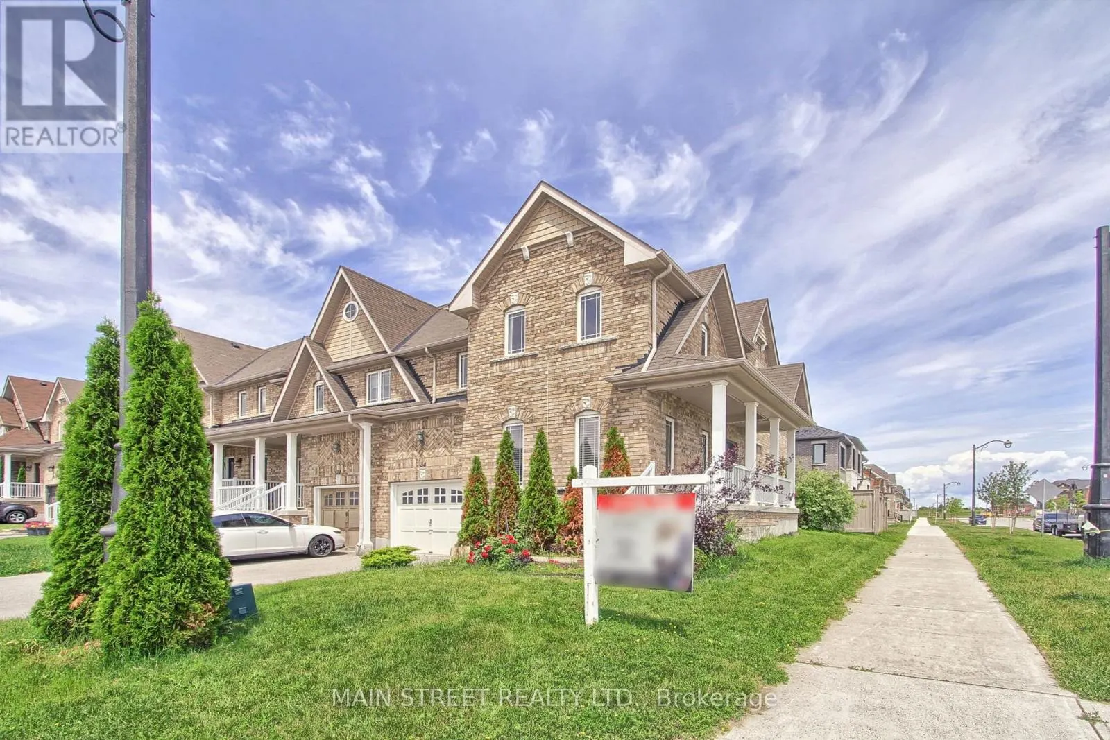 34 GREY WING AVENUE