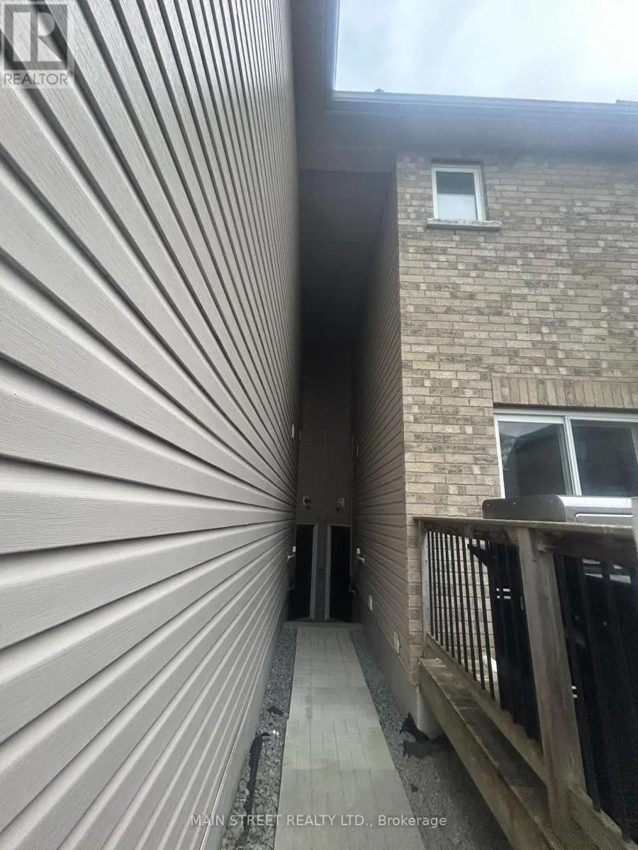 34 GREY WING AVENUE
