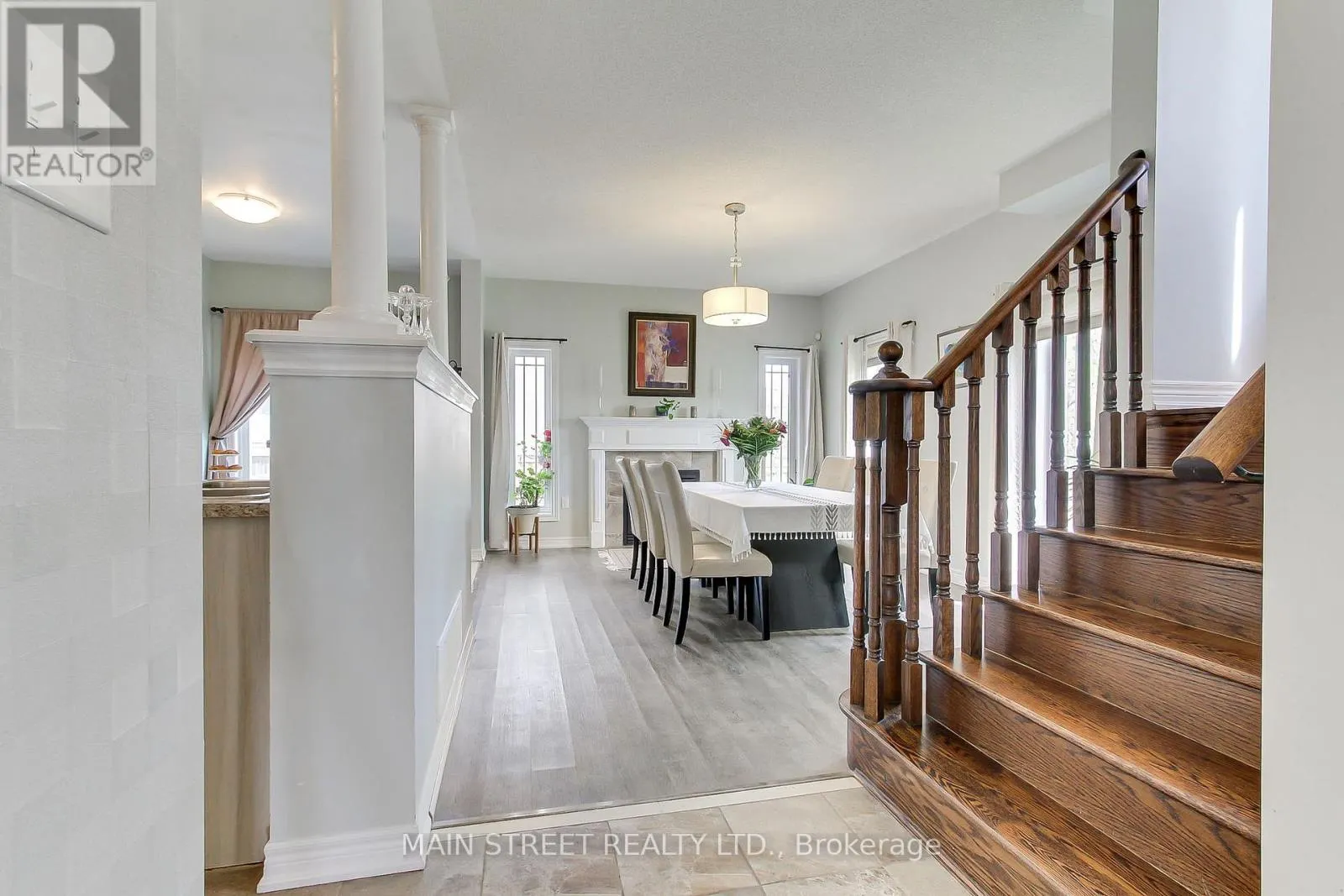 34 GREY WING AVENUE