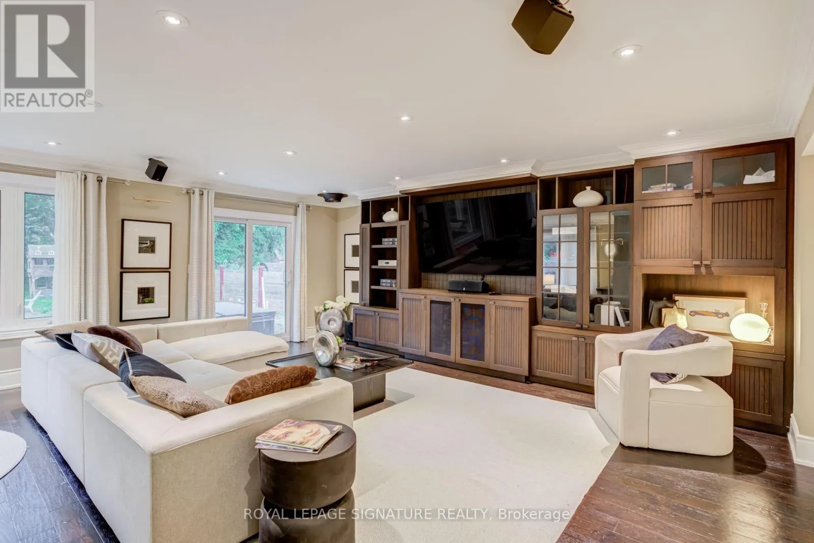 45 PLEASANT AVENUE