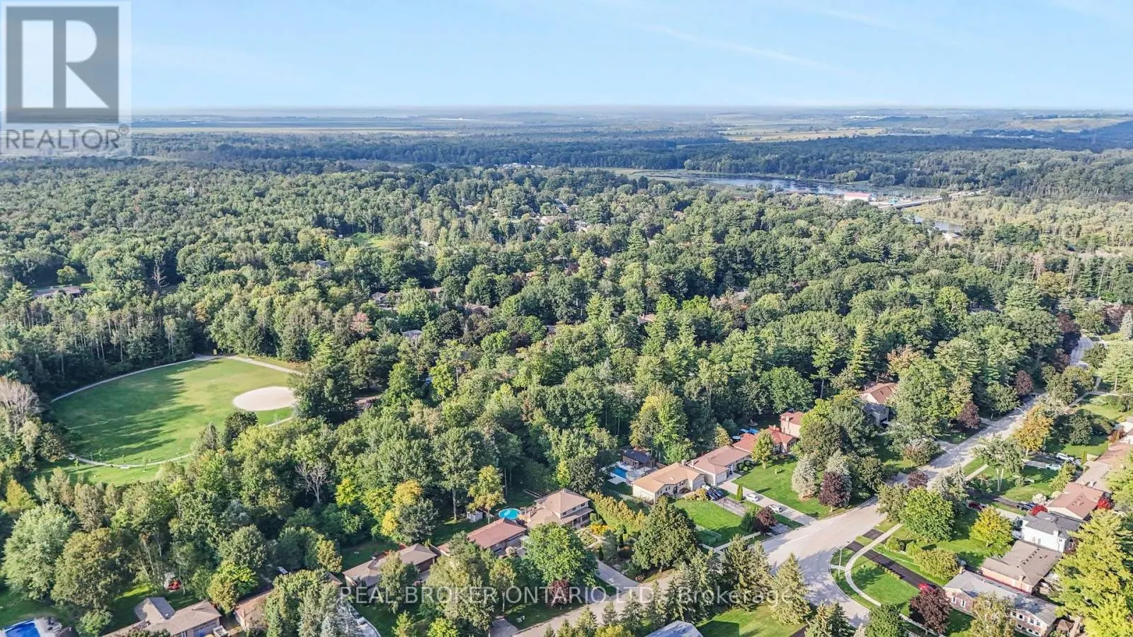 2 AMBERGLEN COURT