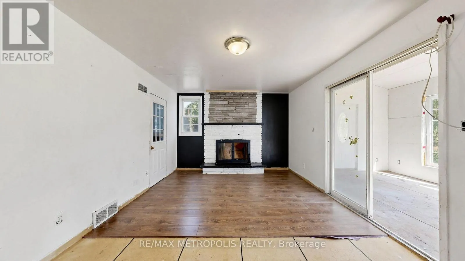 1051 GOSHEN ROAD