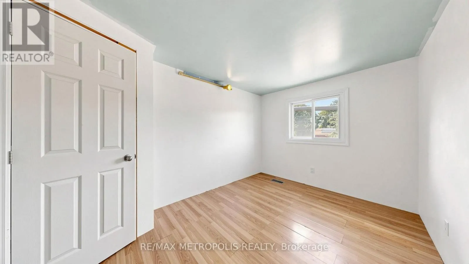 1051 GOSHEN ROAD