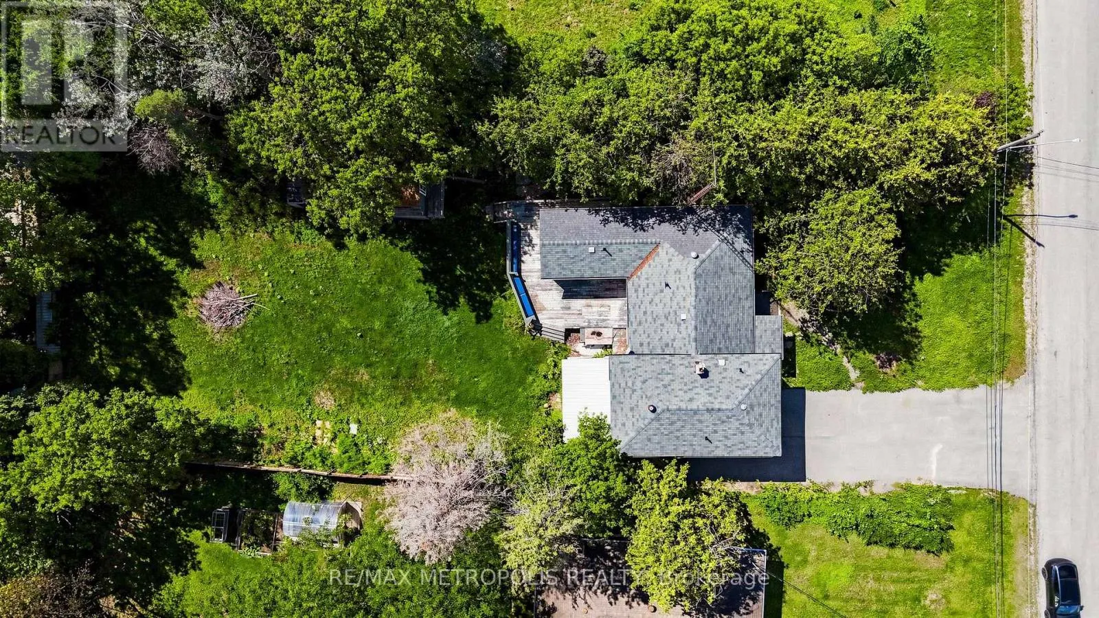 1051 GOSHEN ROAD