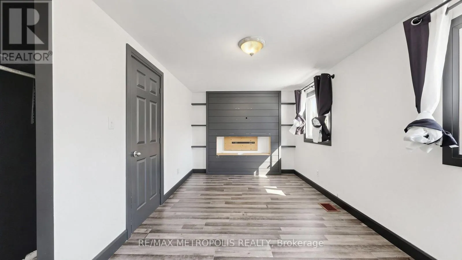 1051 GOSHEN ROAD