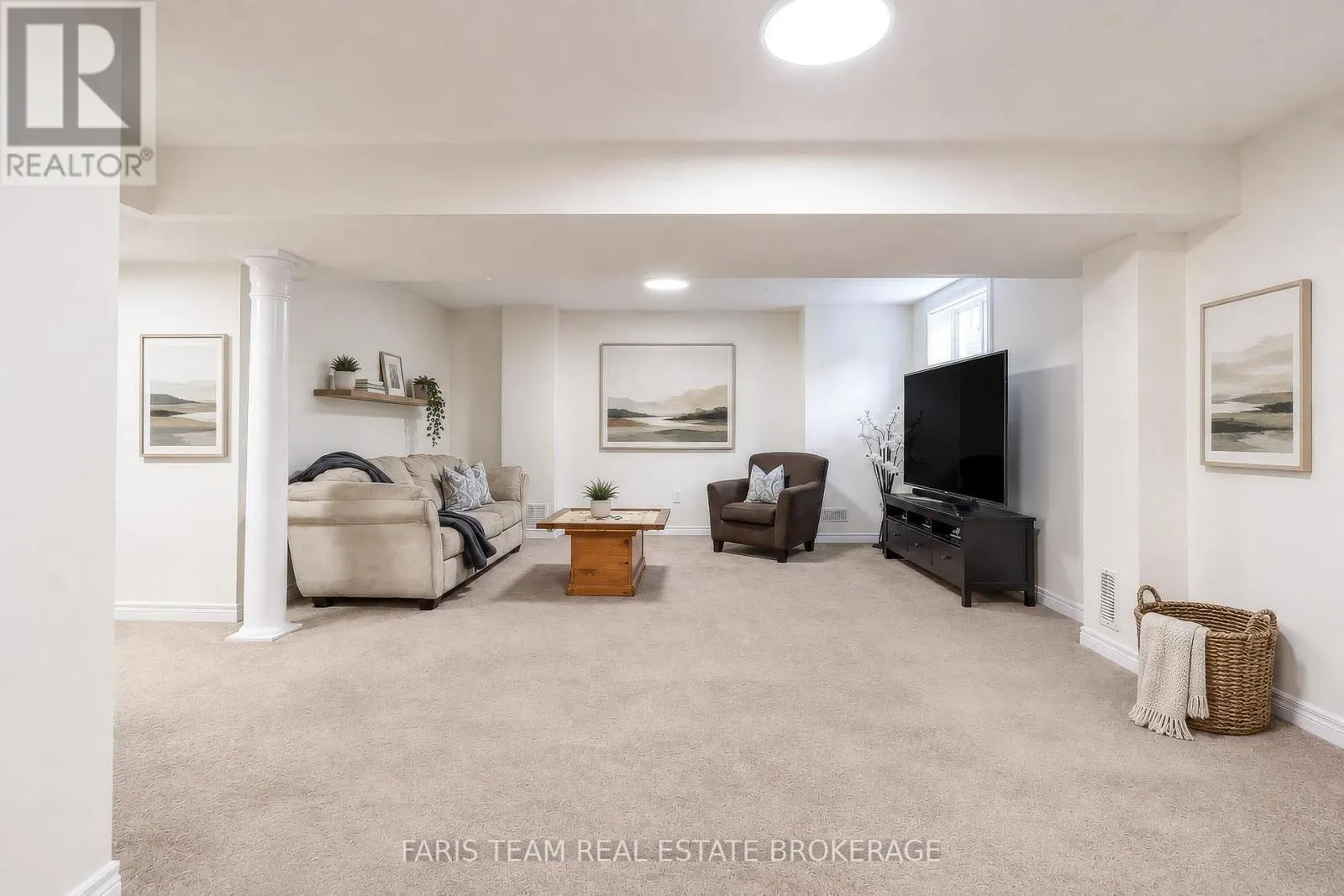 1284 HARRINGTON STREET