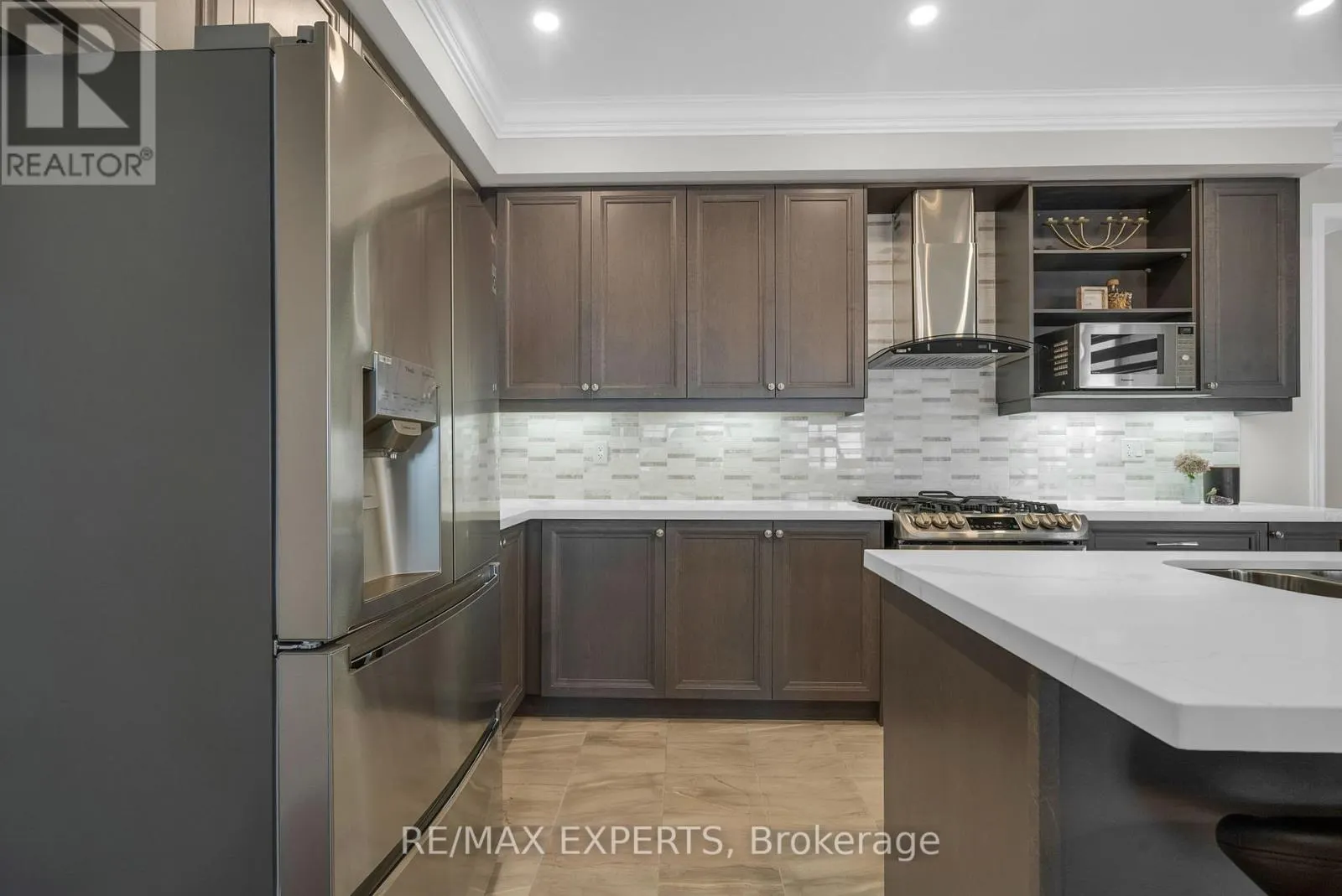 92 ROBB THOMPSON ROAD