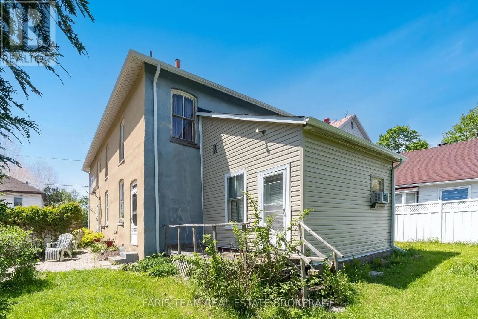 236 BARRIE STREET