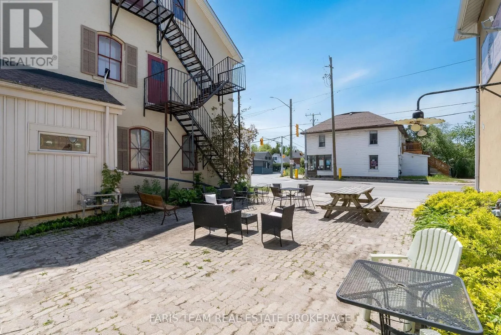 236 BARRIE STREET