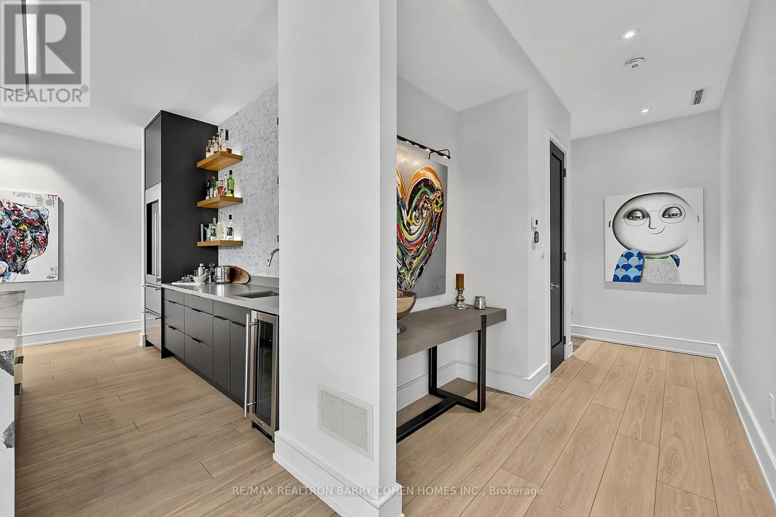 3674 FERRETTI COURT