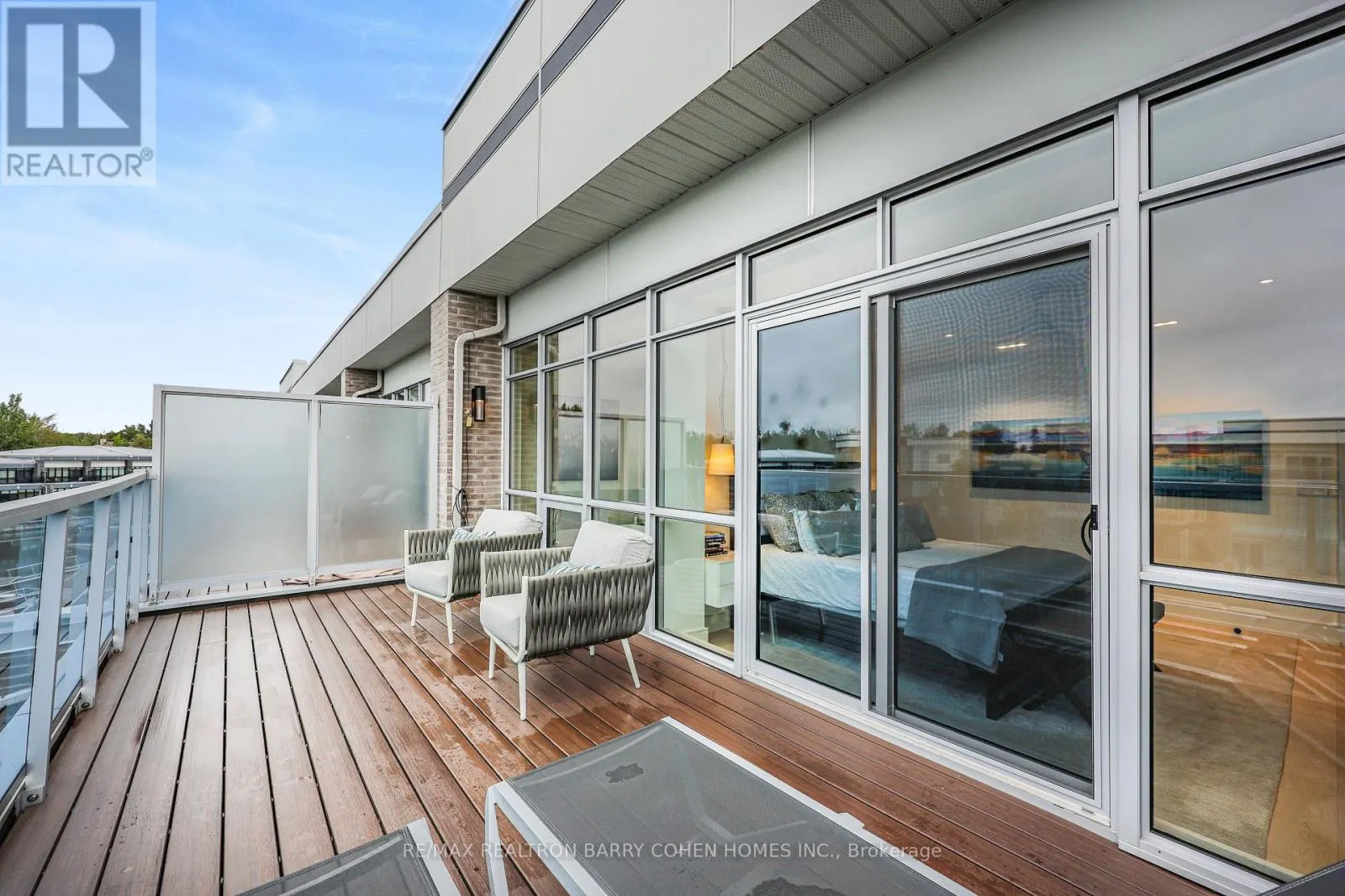 3674 FERRETTI COURT