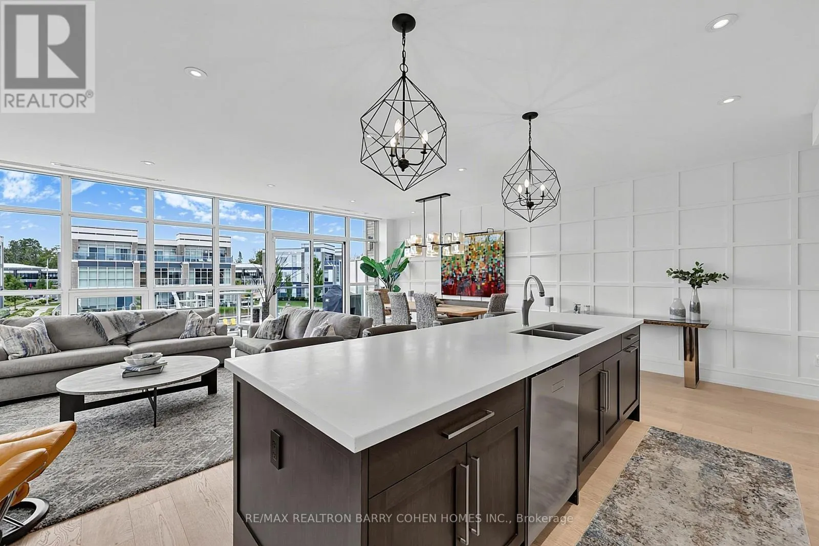 3674 FERRETTI COURT