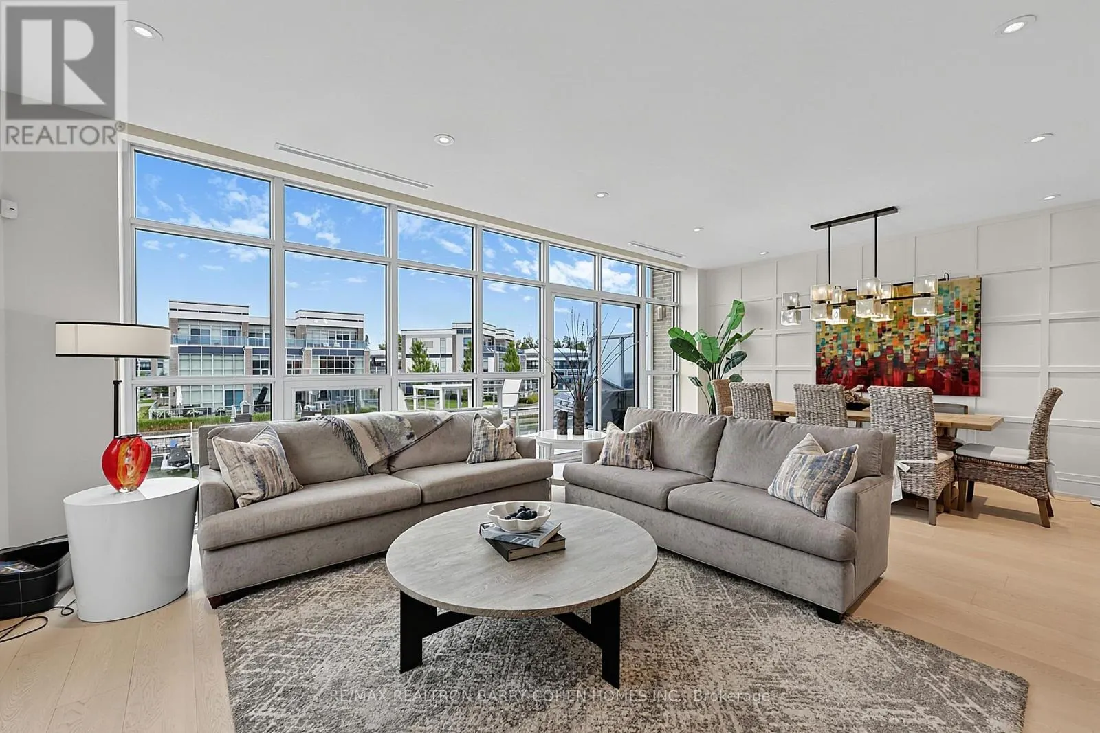 3674 FERRETTI COURT