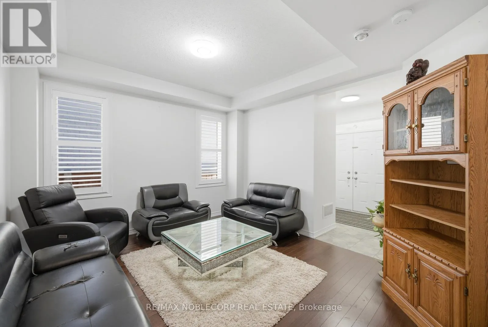 15 GOULD CRESCENT