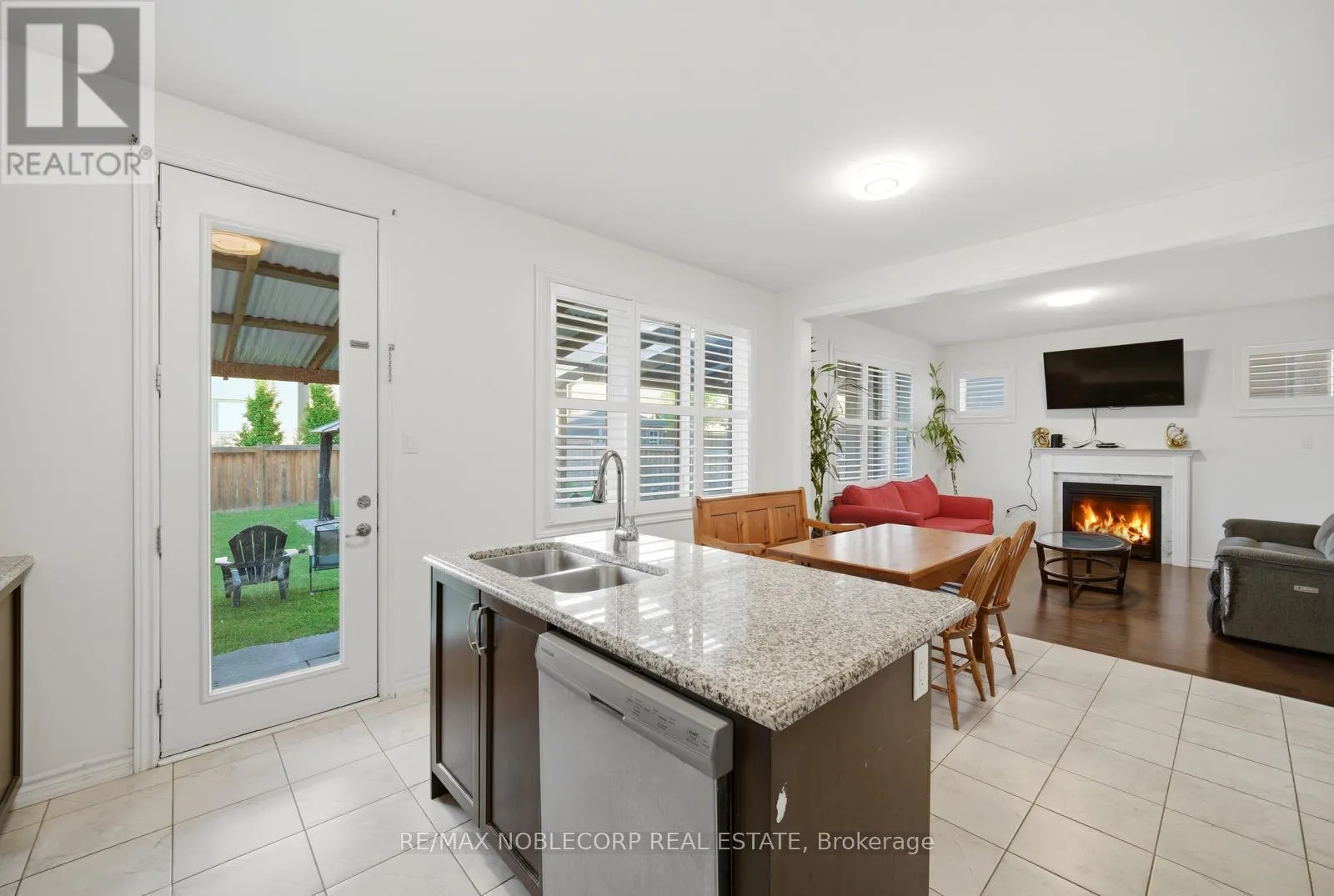 15 GOULD CRESCENT