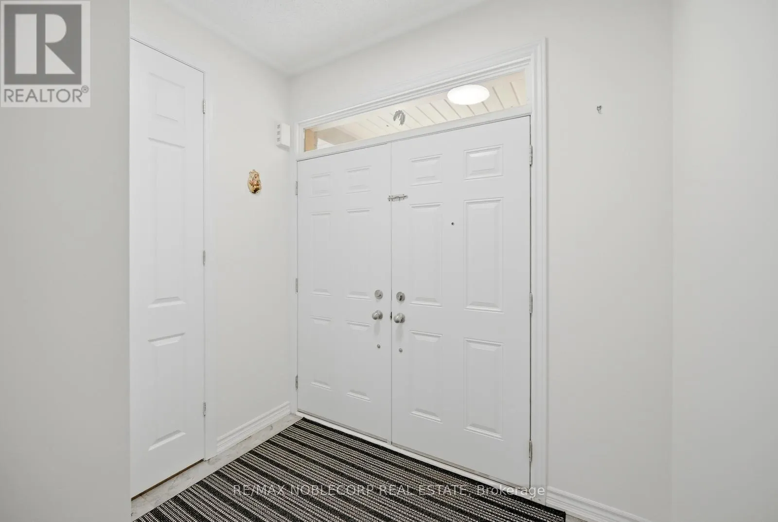15 GOULD CRESCENT