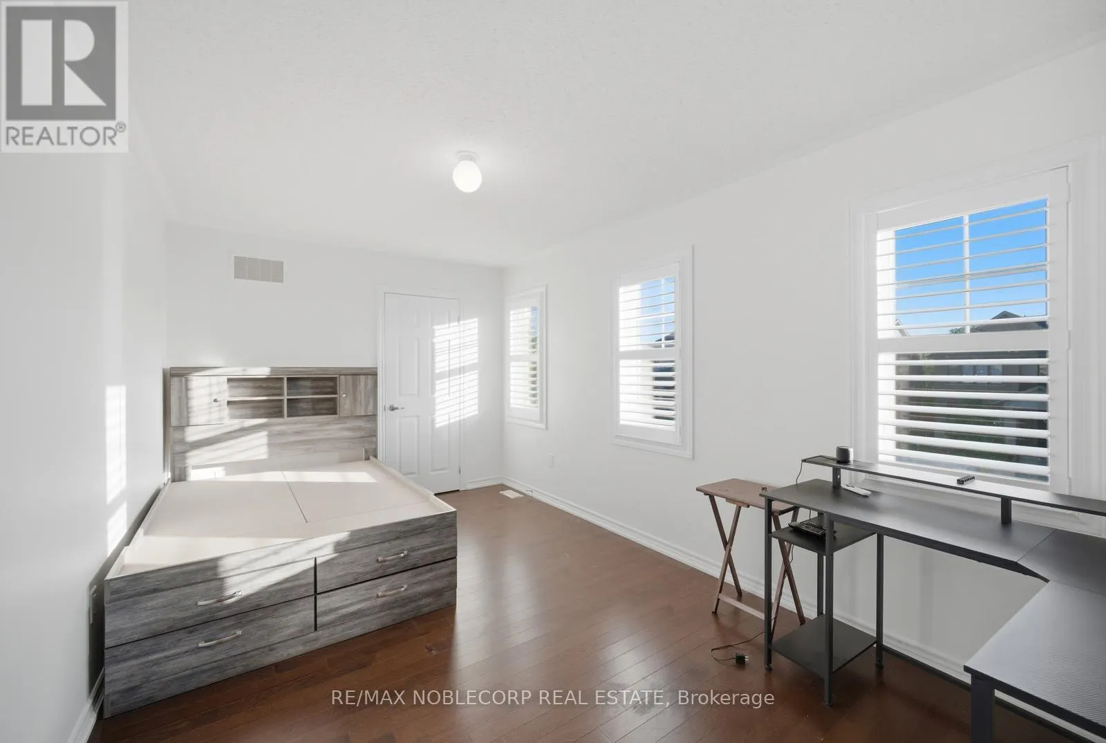 15 GOULD CRESCENT