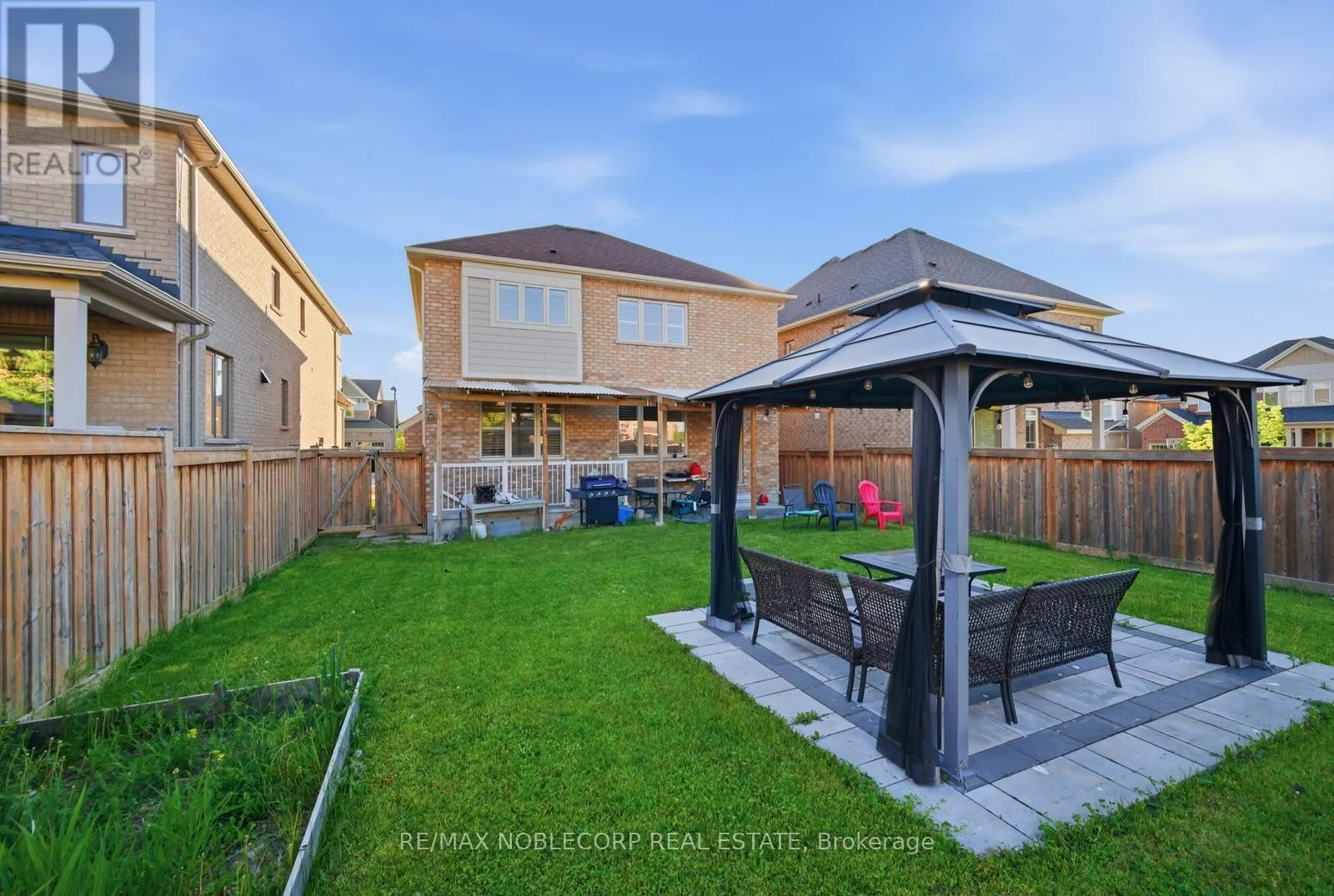 15 GOULD CRESCENT